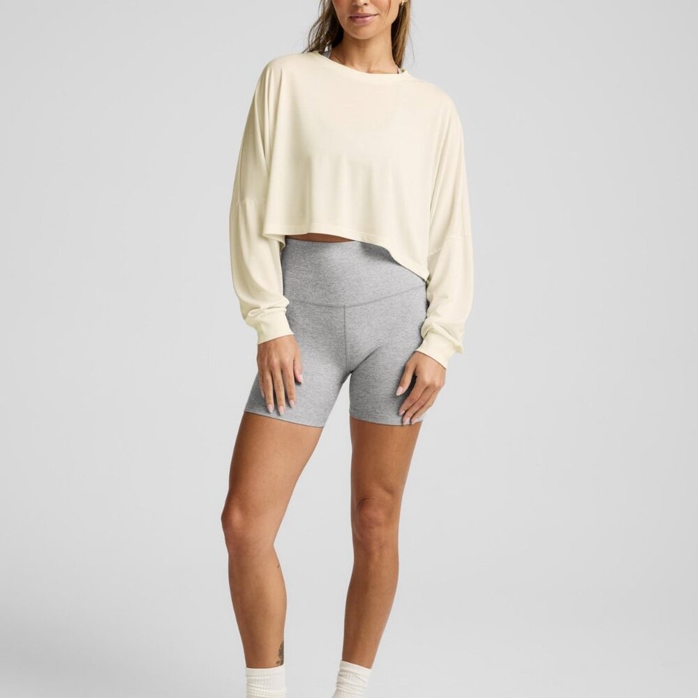 NEW Beyond Yoga Studio Luxe Cropped Long Sleeve Tee in Vanilla/Off White